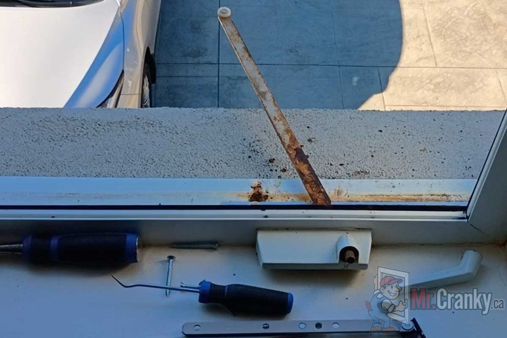 Replacing broken window crank and pair of hinges